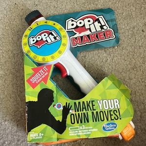 Bop it maker